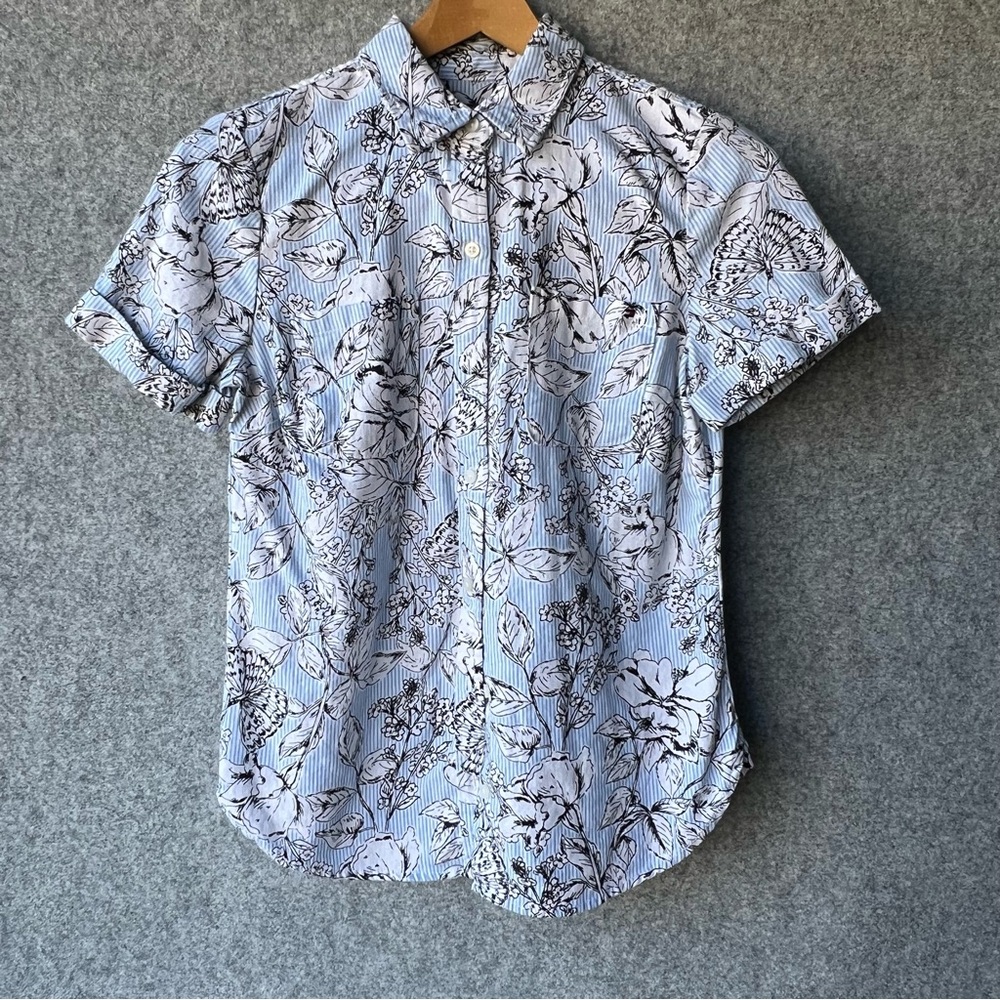 🌿 Tommy Hilfiger Floral Linen Blend Button Down 🌿